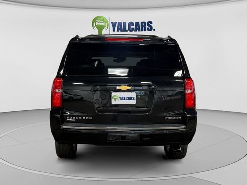 Used 2020 Chevrolet Suburban Premier w/ Premier Plus Edition AWD/4WD image 4