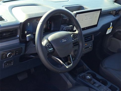 New 2025 Ford Maverick Lariat w/ Black Appearance Package image 33