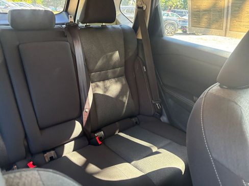 Used 2025 Nissan Rogue SV FWD image 39