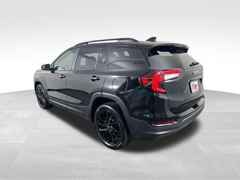 Used 2024 GMC Terrain SLE w/ Driver Convenience Package AWD/4WD image 4