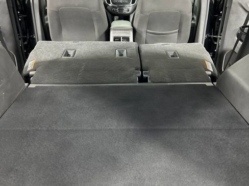 Used 2024 Chevrolet Equinox LT FWD image 20