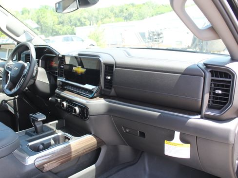 New 2026 Chevrolet Silverado 1500 LT AWD/4WD image 14