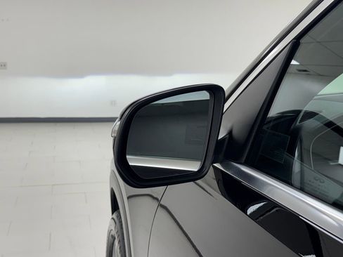 Used 2021 Mercedes-Benz GLE 450 4MATIC image 35