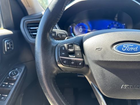 Used 2020 Ford Escape Titanium AWD/4WD image 33