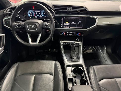 Used 2025 Audi Q3 2.0T Premium AWD/4WD image 29