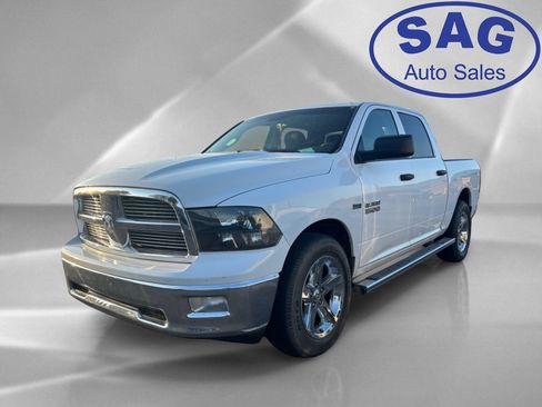 Used 2015 RAM 1500 Express AWD/4WD image 5