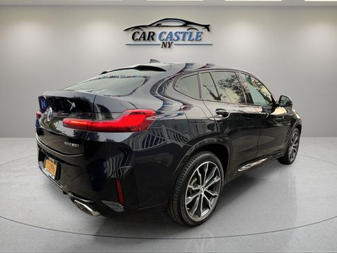 Used 2022 BMW X4 xDrive30i image 6