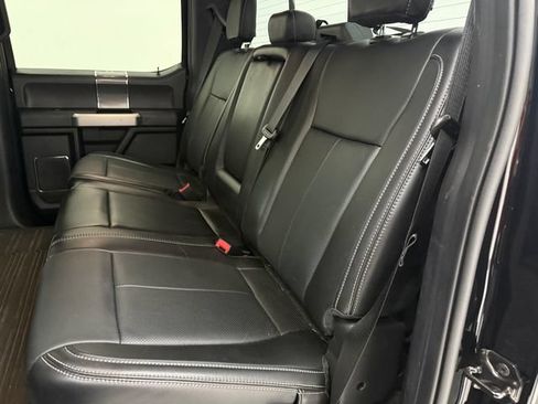 Used 2019 Ford F150 Lariat w/ Equipment Group 502A Luxury AWD/4WD image 16