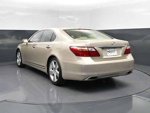 Used 2012 Lexus LS 460 w/ Comfort Pkg image 5