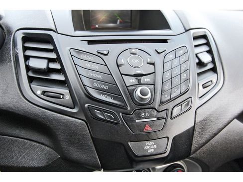 Used 2019 Ford Fiesta SE image 24