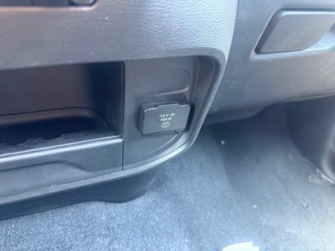 Used 2025 RAM 2500 Tradesman w/ Safety Group AWD/4WD image 34