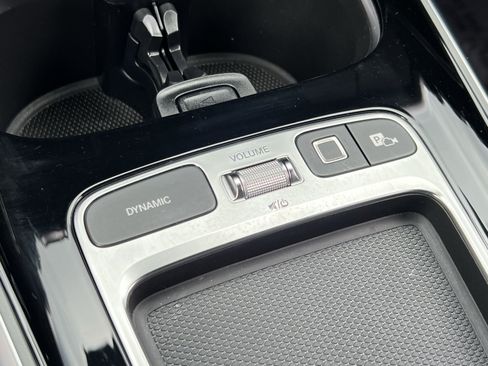 Used 2026 Mercedes-Benz GLB 250 4MATIC image 39