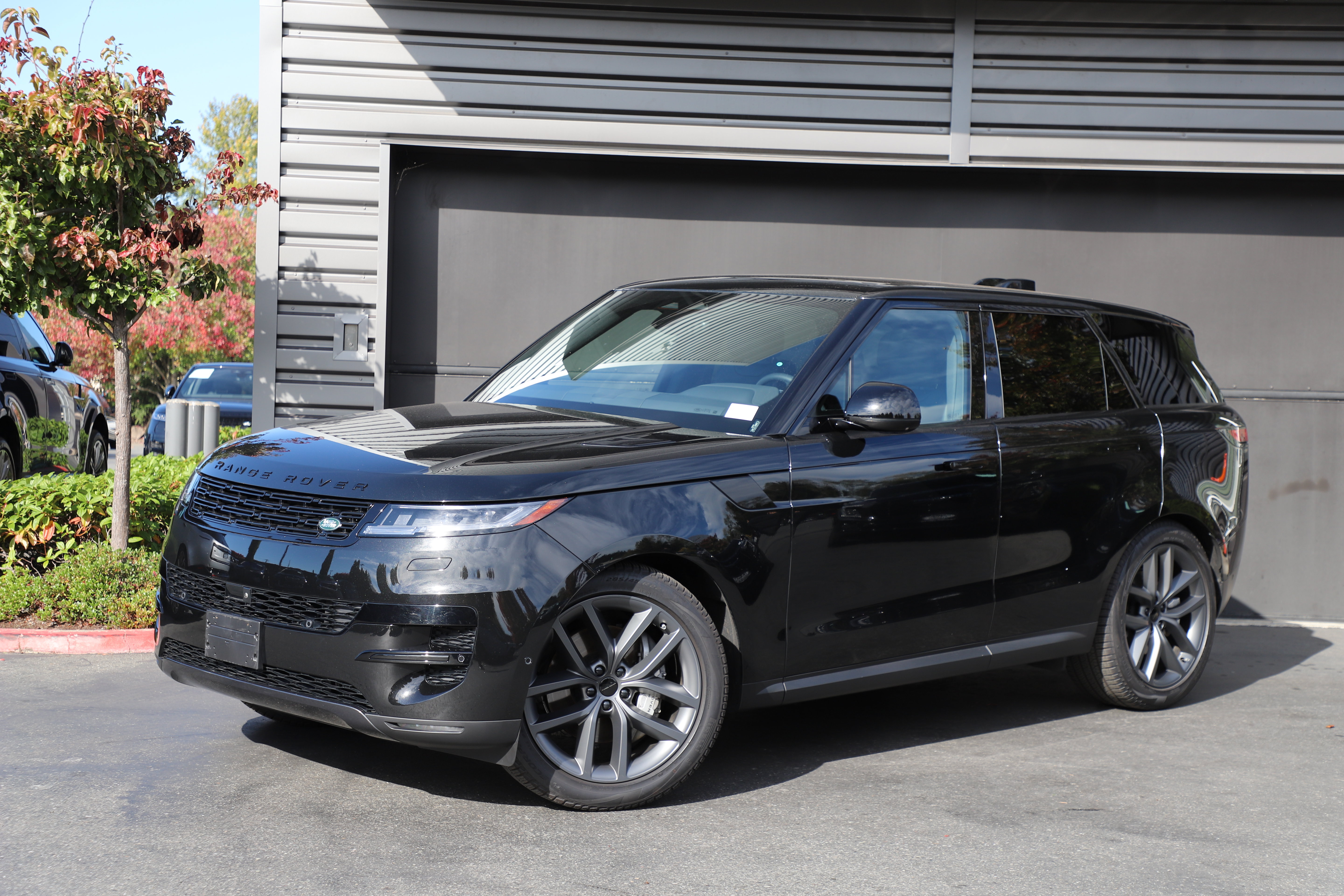 Certified 2026 Land Rover Range Rover Sport SE AWD/4WD image 1