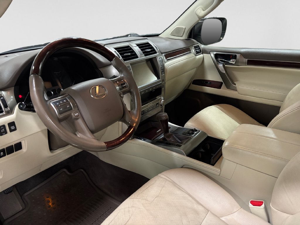 Used 2019 Lexus GX 460 Premium w/ Premium Package AWD/4WD image 30