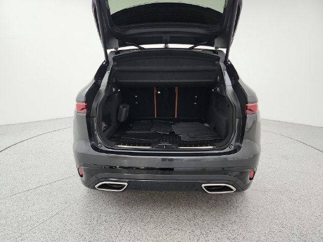 Certified 2026 Jaguar F-PACE R-Dynamic S AWD/4WD image 43
