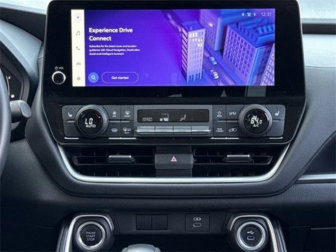 Used 2025 Toyota Grand Highlander AWD image 16