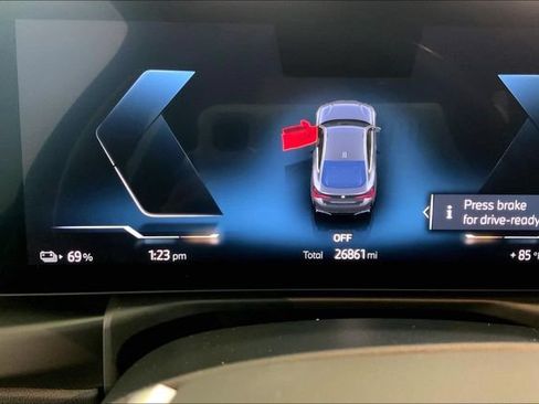 Used 2023 BMW i4 eDrive35 w/ Premium Package RWD image 9