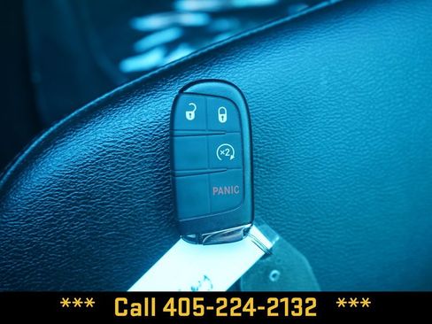 Used 2025 Jeep Compass Limited AWD/4WD image 41