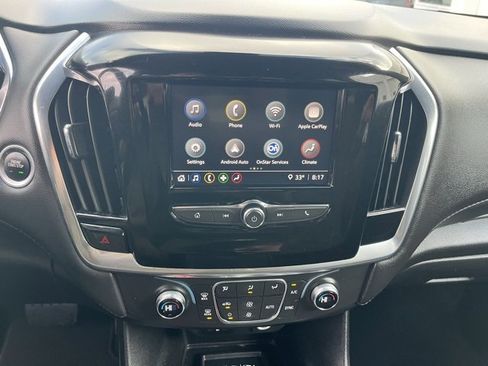 Used 2022 Chevrolet Traverse LT image 27