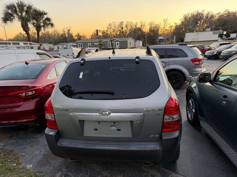Used 2005 Hyundai Tucson LX image 4