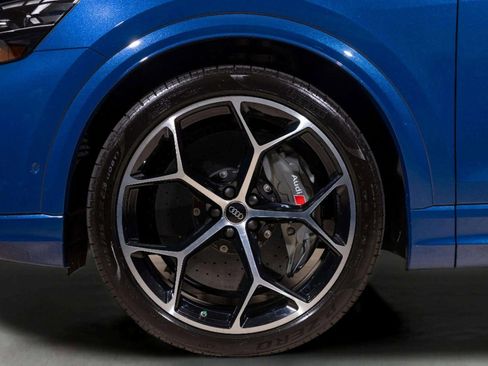 Used 2025 Audi RS Q8 performance image 13