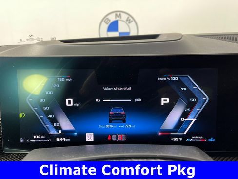 Used 2025 BMW X7 M60i w/ Executive Package image 3