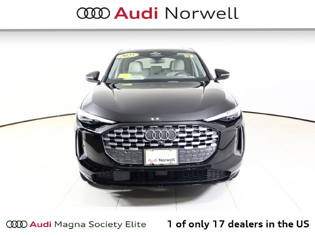 Used 2025 Audi Q5 Premium Plus w/ Premium Plus AWD/4WD image 11