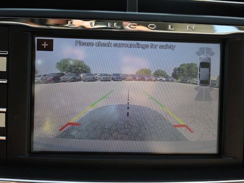 Used 2017 Lincoln Continental Select FWD image 22