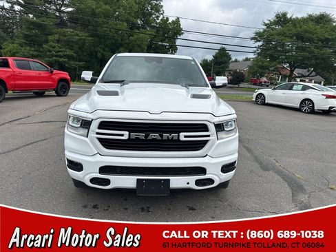 Used 2024 RAM 1500 Laramie AWD/4WD image 8