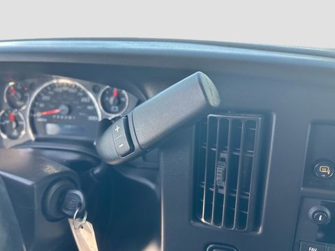 Used 2021 GMC Savana 2500 w/ Driver Convenience Package image 15