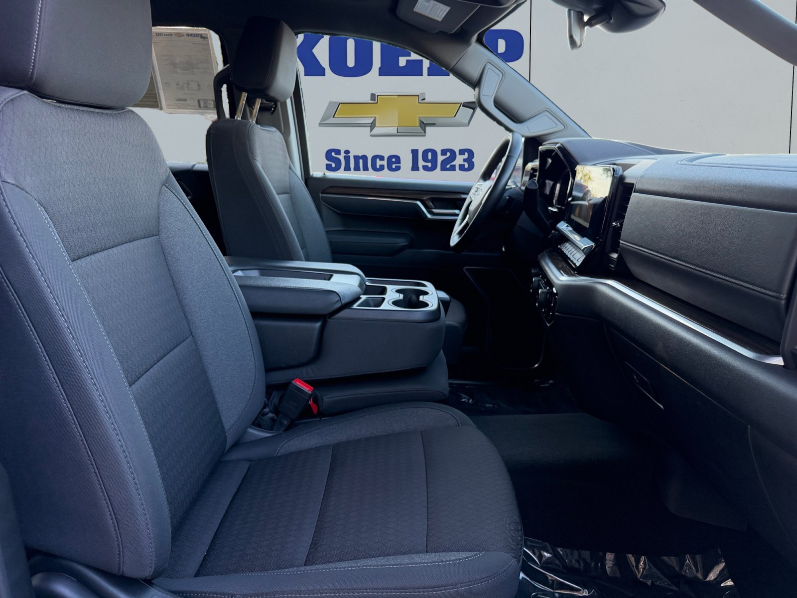 Used 2026 Chevrolet Silverado 1500 RST RWD image 17