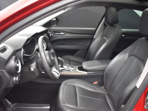 Used 2021 Alfa Romeo Stelvio Ti w/ Nero Edizione AWD/4WD image 11