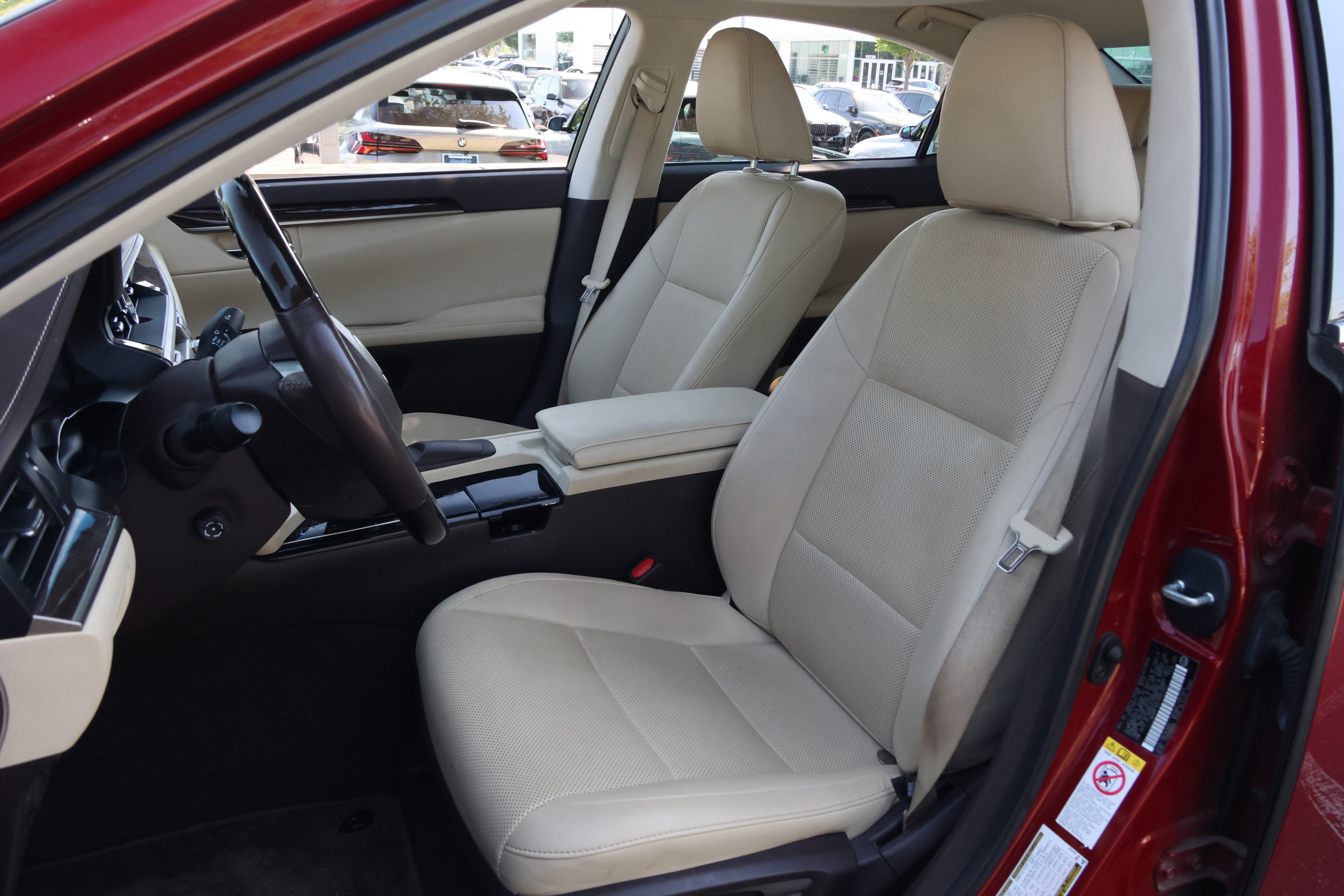 Used 2017 Lexus ES 350 w/ Premium Package FWD image 34