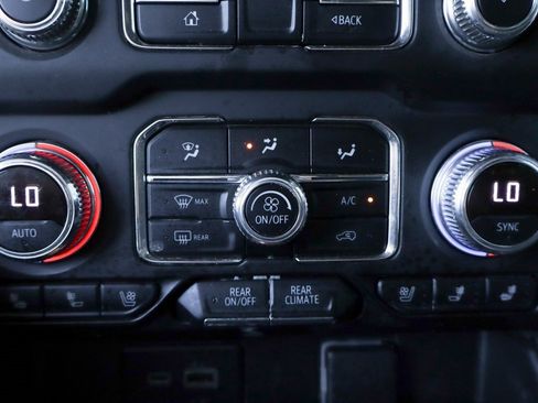 Used 2021 GMC Yukon SLT image 39