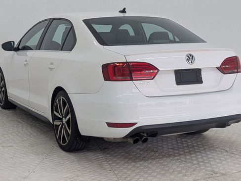 Used 2013 Volkswagen Jetta GLI Autobahn image 3