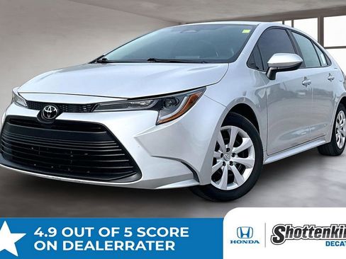 Used 2024 Toyota Corolla LE image 1