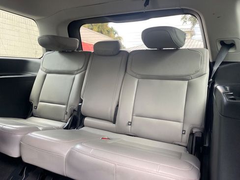 Used 2025 Ford Expedition Active AWD/4WD image 15