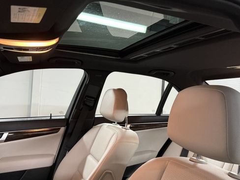 Used 2012 Mercedes-Benz C 250 Sedan image 12