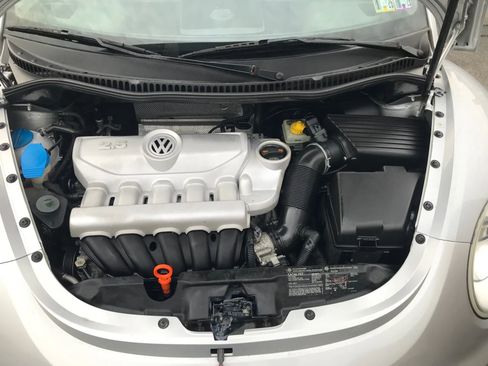 Used 2006 Volkswagen Beetle Convertible w/ Package 1 image 47