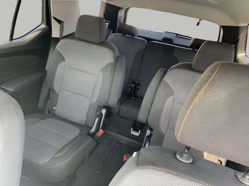 Used 2020 Chevrolet Traverse LT w/ Driver Confidence II Package image 20