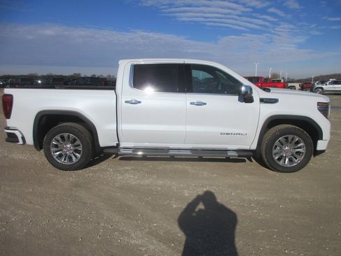 New 2026 GMC Sierra 1500 Denali image 3