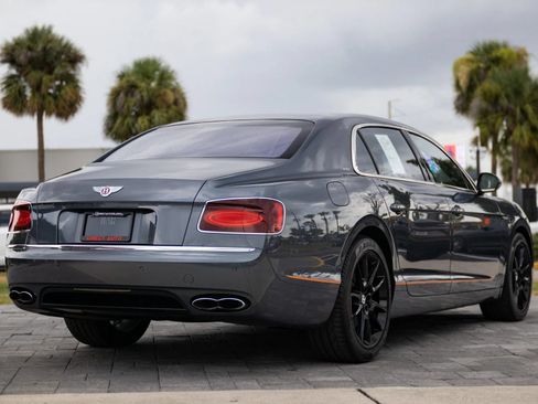 Used 2018 Bentley Flying Spur S V8 AWD/4WD image 18