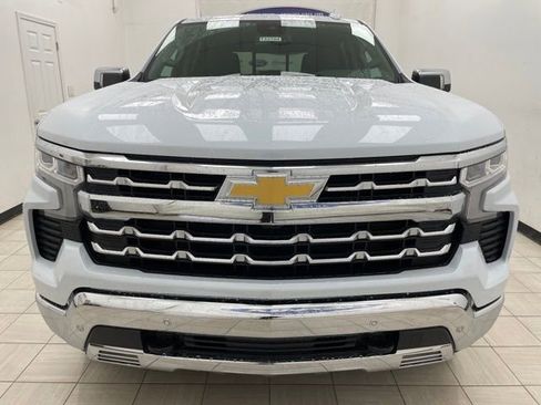 New 2026 Chevrolet Silverado 1500 LTZ w/ LTZ Premium Package AWD/4WD image 19