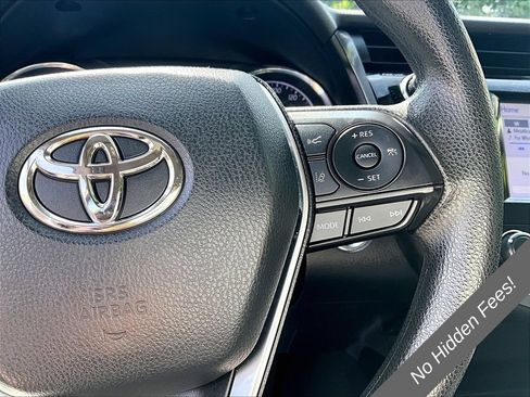 Used 2020 Toyota Camry LE w/ Convenience Package FWD image 17