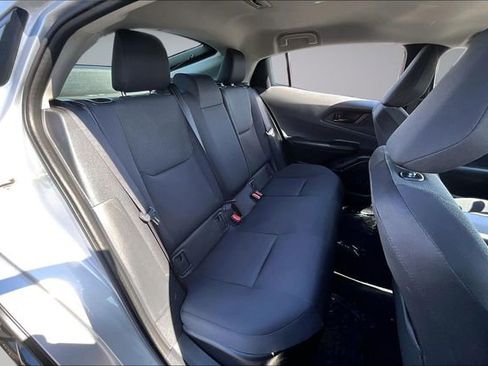 Used 2025 Toyota Prius LE image 24