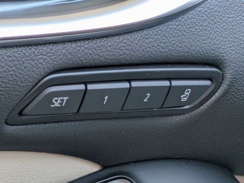 Certified 2023 Buick Enclave Premium FWD image 23