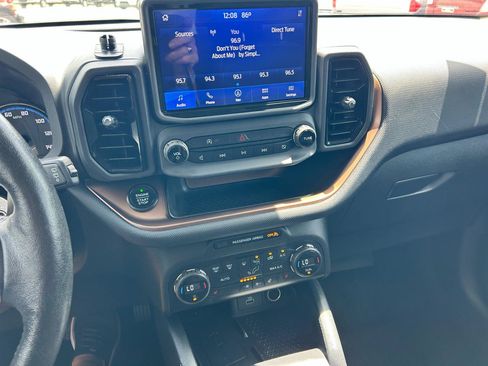 Used 2021 Ford Bronco Sport Outer Banks w/ Outer Banks Package AWD/4WD image 4