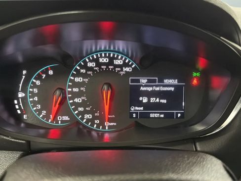 Used 2019 Chevrolet Trax LT w/ LT Convenience Package FWD image 11
