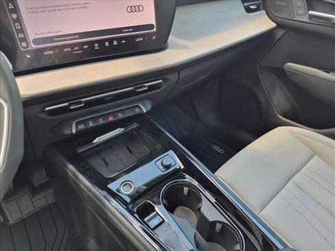 New 2026 Audi Q3 quattro 2.0T AWD/4WD image 12