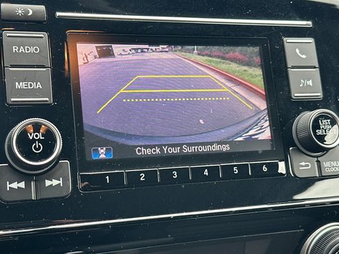 Used 2019 Honda CR-V LX image 25